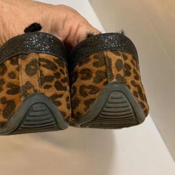 Juicy Couture Size 8 fur-lined animal leopard print flats w/Juicy sequined bling - Picture 5 of 7